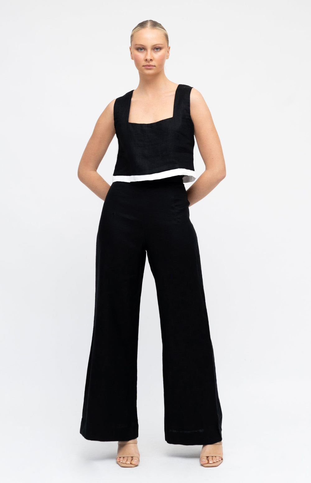 WIDE LEG CO-CROP PANTS
∙