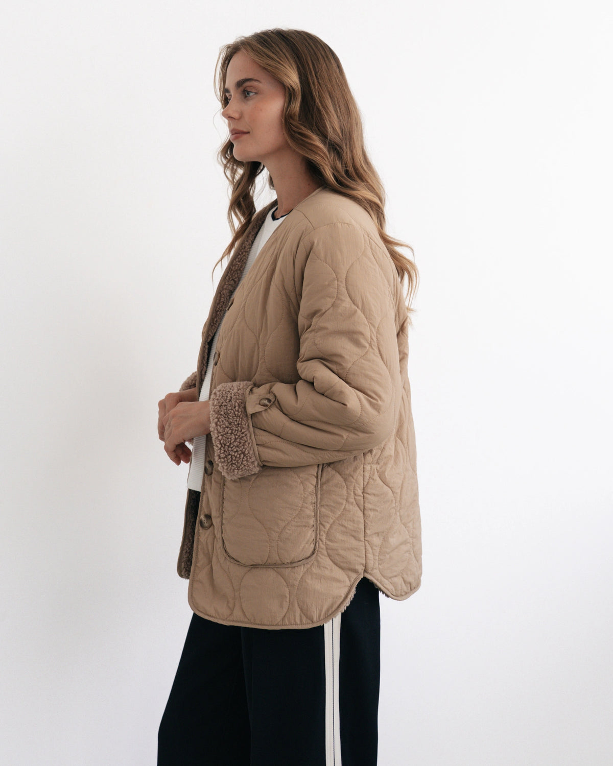 REVERSIBLE JACKET