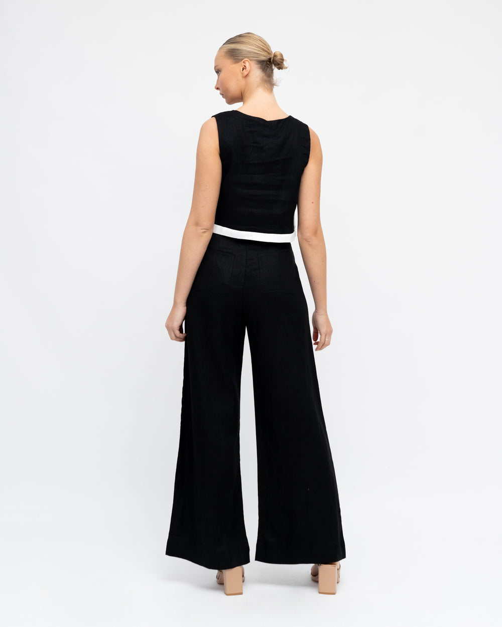 WIDE LEG CO-CROP PANTS
∙