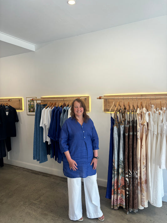 Ruth Half-Button Linen Tunic – Dark Blue